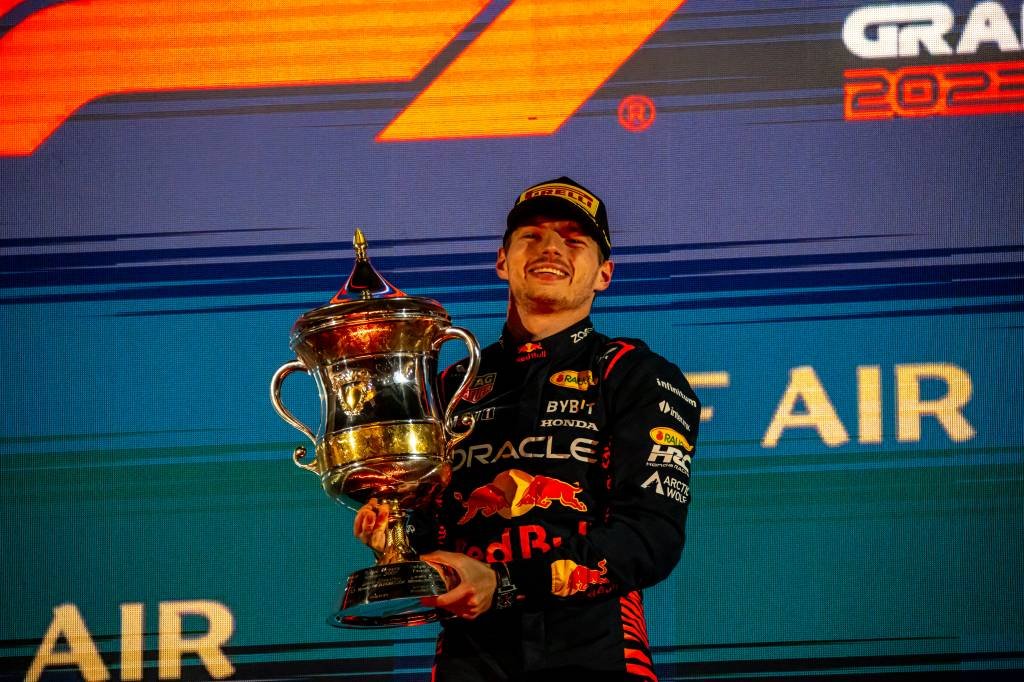 Verstappen vence GP do Bahrein com dobradinha da Red Bull; Hamilton fica em quinto