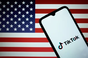 TikTok e Facebook aprovaram publicidade com desinformação sobre eleições nos EUA, segundo ONG