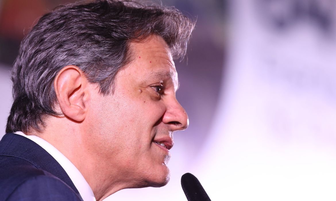 Haddad: BC também tem de nos ajudar, não é "espectador"