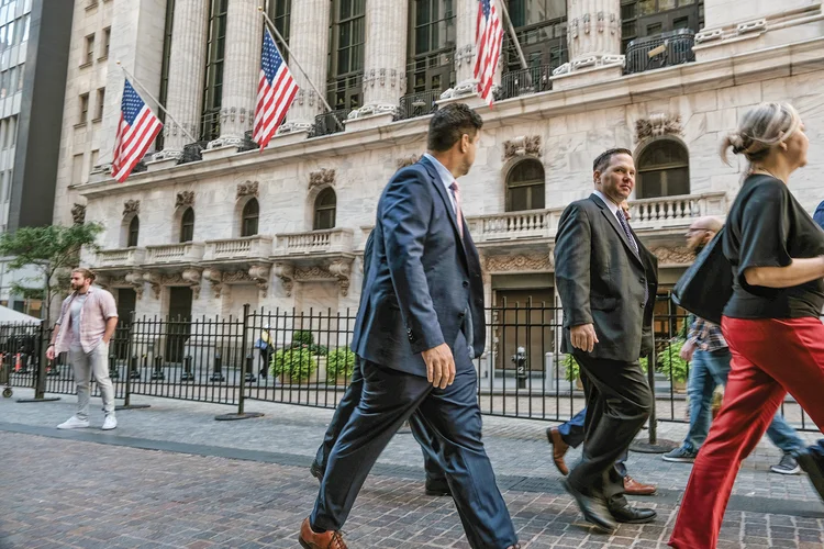 Nova regra permite maior exposição do investidor ao exterior e autoriza investimento direto em criptoativos (Spencer Platt/Getty Images)