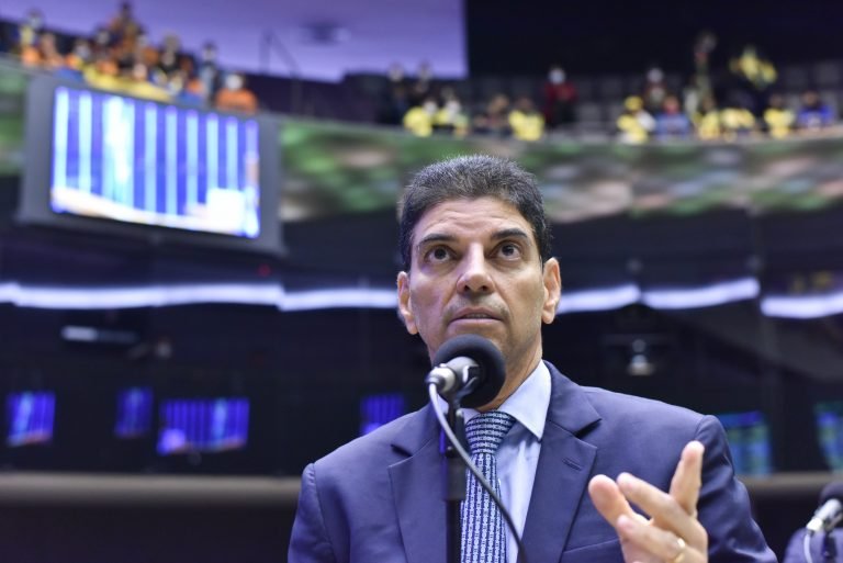 Lira anuncia deputado do PP como relator do arcabouço fiscal na Câmara