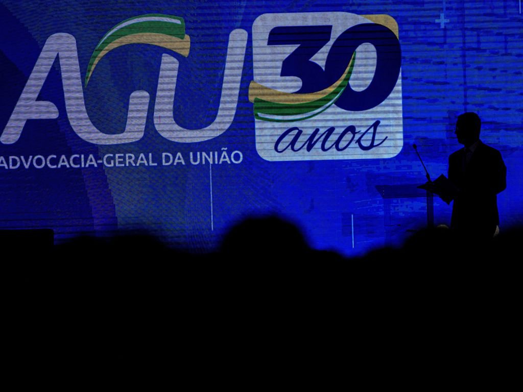 AGU quer ressarcimento de R$ 2,3 milhões de autores de feminicídios
