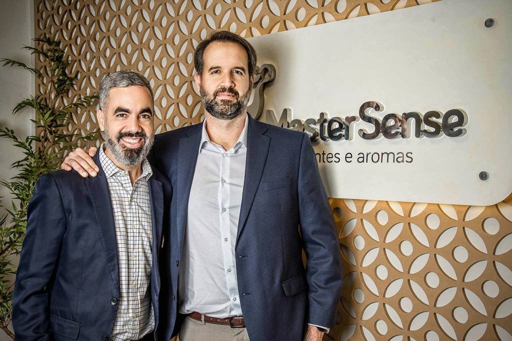 Gustavo Assis e Tiago Pusas, da MasterSense: em 2022, empresa faturou 34 milhões de dólares, algo como 240 milhões de reais, uma alta de 41% na comparação com o ano anterior (Divulgação/Divulgação)
