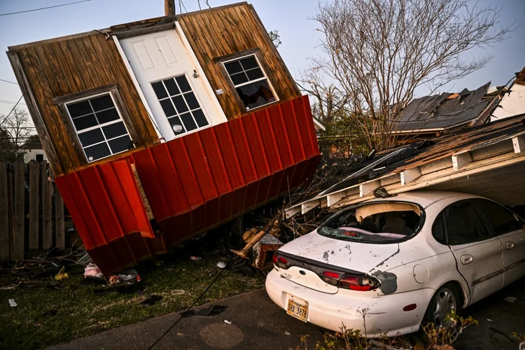 Uma casa destruída por um tornado em Rolling Fork, Mississippi, em 25 de março: ao menos 25 mortos (AFP/AFP)