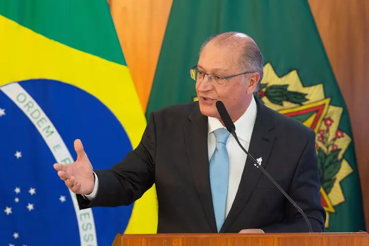 Alckmin: O presidente em exercício também defendeu os efeitos positivos que a reforma pode trazer para o ambiente de negócios do empresariado (Fabio Rodrigues-Pozzebom/Agência Brasil)