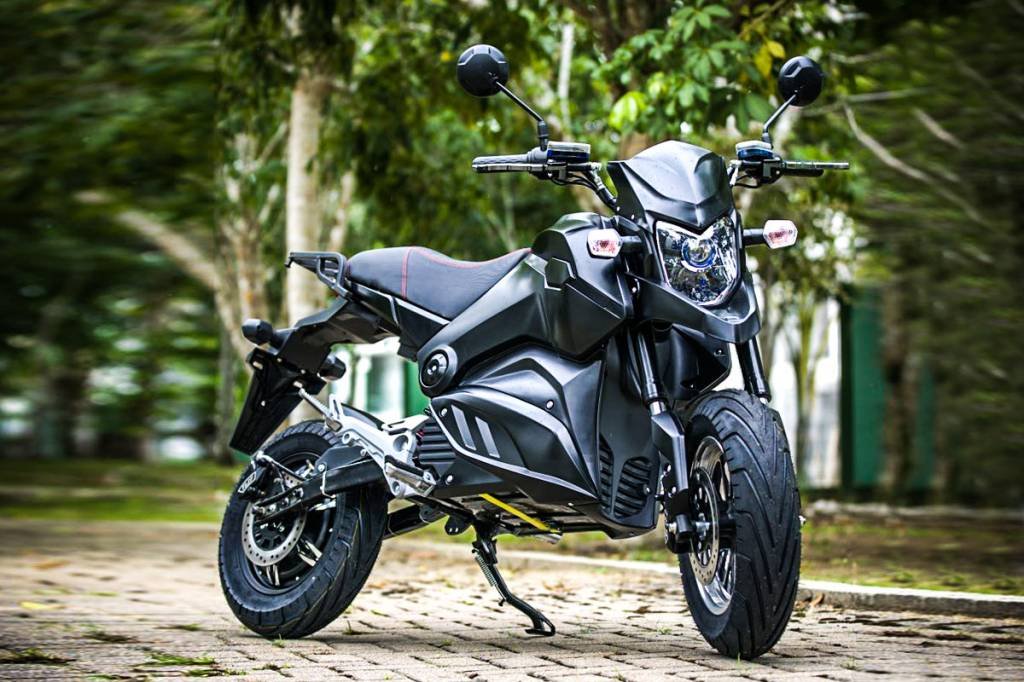 Com fábrica de motos elétricas em Manaus, empresa prevê