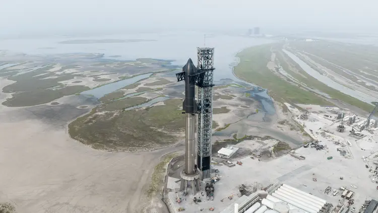 Starship: SpaceX recebeu o aval de autoridades norte-americanas para terceiro lançamento do foguete (SpaceX/Reprodução)