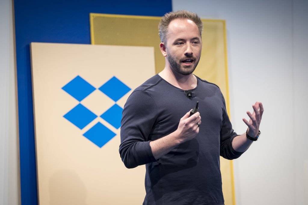 Dropbox demite 500 funcionários e coloca na caixa um projeto de inteligência artificial