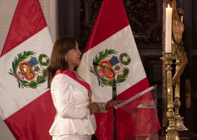 Dina Boluarte: vice-presidente de Castillo assumiu no dia 7 de dezembro (Cordova Rampant/Bloomberg/Getty Images)