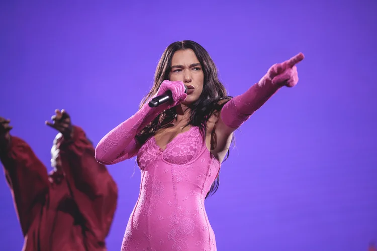 Dua Lipa: cantora fará parte do elenco de 'Barbie'.  (Xavi Torrent/Getty Images)