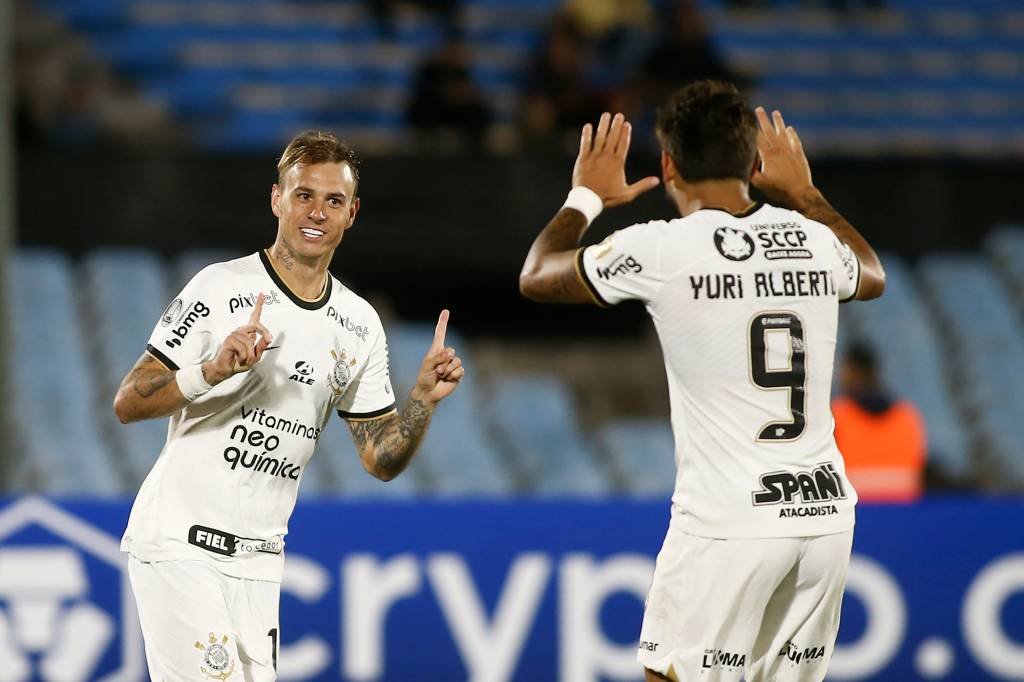 Corinthians x Athletico: onde assistir ao vivo ao jogo do Brasileirão