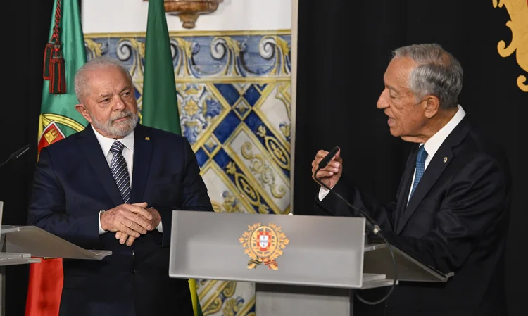 Lula em encontro com o presidente português Marcelo Rebelo de Sousa em Lisboa, Portugal (Horacio Villalobos#Corbis/Corbis/Getty Images)