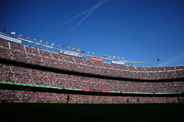 O valor deste montante virá de 20 investidores, que vai cobrir o custo das obras do Espai Barça - nome do projeto de renovação do Camp Nou (Alex Caparros/Getty Images)