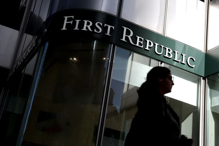 First Republi Bank vive momentos de sufoco (Getty Images/Site Exame)