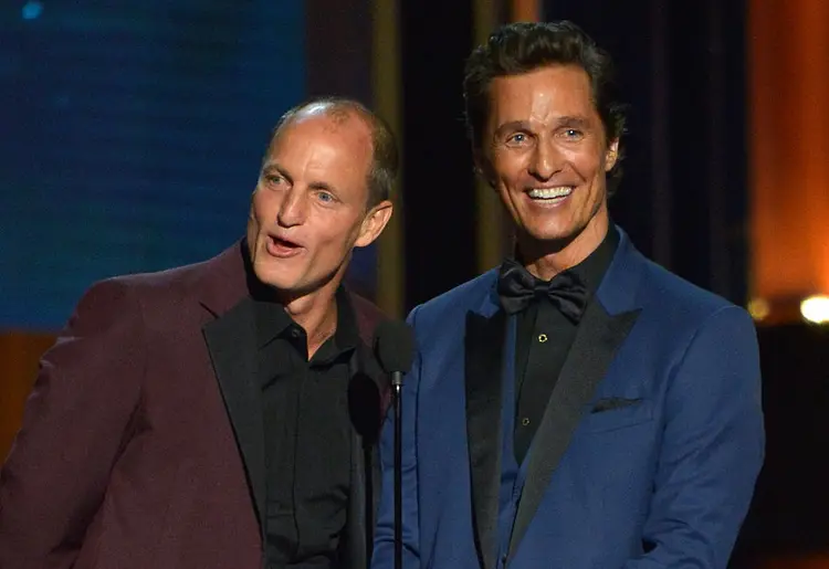 Woody Harrelson e Matthew McConaughey: atores são fisicamente semelhantes (Lester Cohen/WireImage/Getty Images)