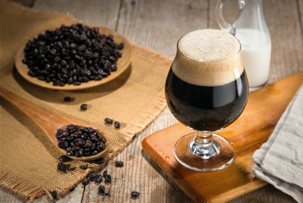 Cerveja azeda e com café: conheça as variedades da IPA