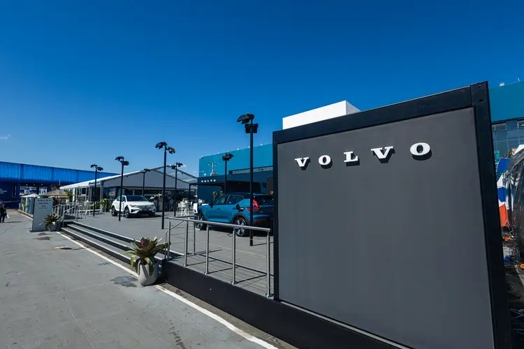 A empresa sueca registrou um modesto aumento na venda de carros elétricos (Volvo/Divulgação)