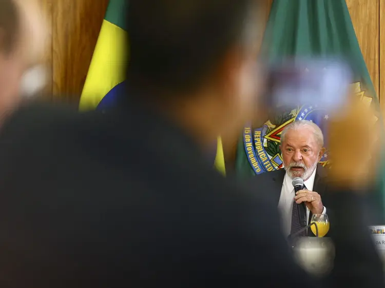 Lula e PT: o partido quer evitar que a nova regra e a reforma tributária sejam apresentadas de forma que entrem em choque com bandeiras de esquerda do partido (Marcelo Camargo/Agência Brasil)