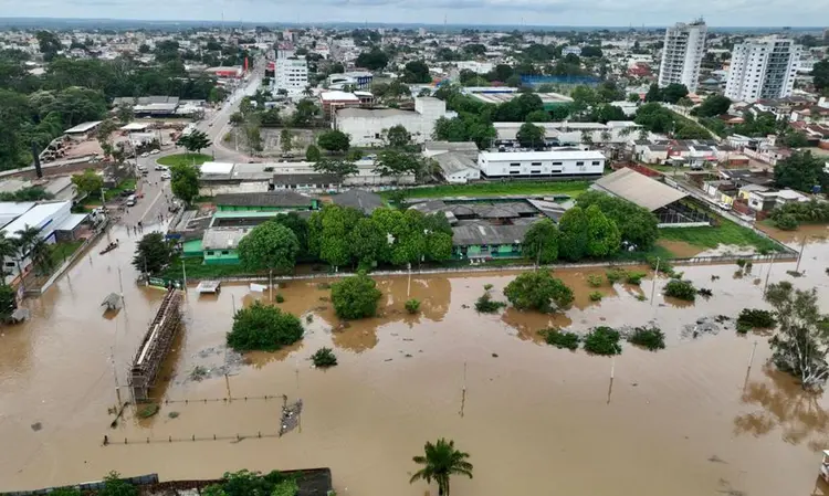 Transbordamento do rio Acre: nível das águas atingiu a marca de 17,42 metros (Pedro Devani/Secom/Agência Brasil)