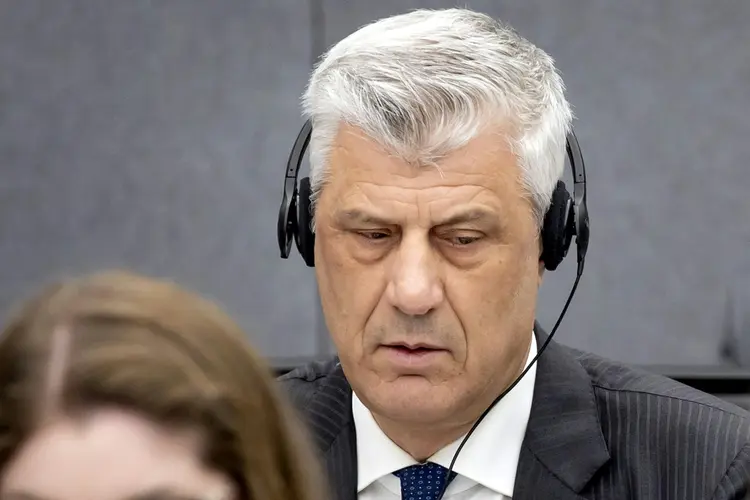 O ex-presidente do Kosovo Hashim Thaçi durante julgamento em Haia (AFP/AFP Photo)