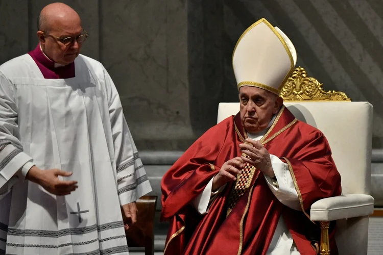 O papa Francisco se recupera de uma internação de três dias na última semana de março. (AFP/AFP)