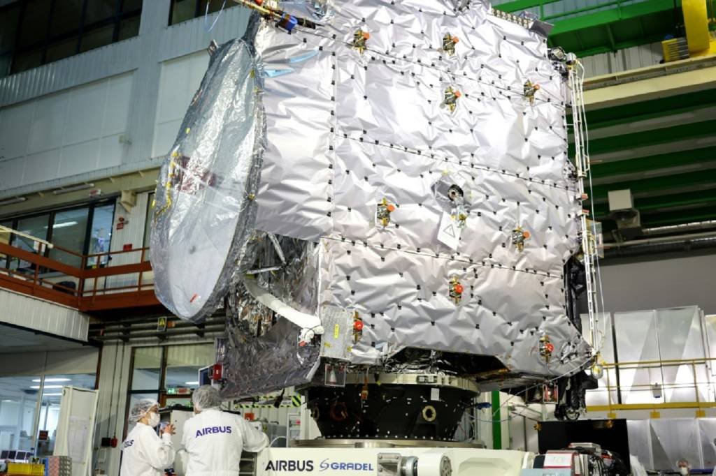 Juice: com cerca de 6,2 toneladas, a sonda levará dez instrumentos científicos ao espaço (AFP/AFP)