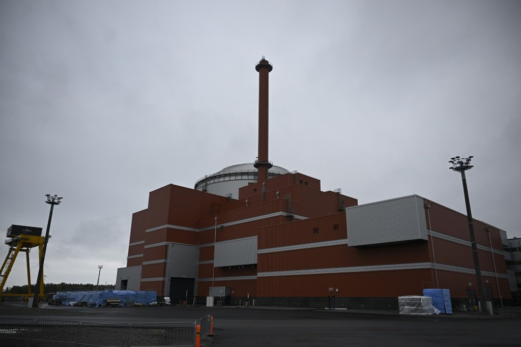 Reator OL3, o mais novo da central nuclear de Olkiluoto, na ilha finlandesa de Eurajok (AFP/AFP)