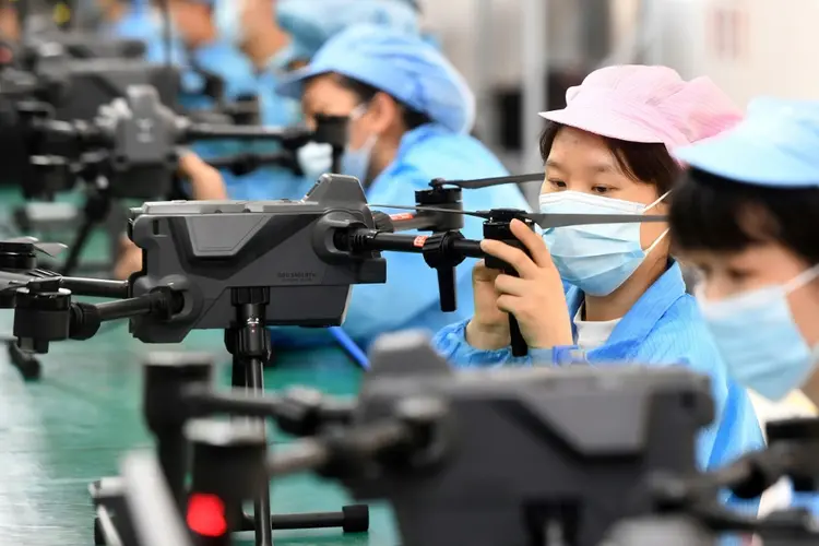 Indústria chinesa: lucro do setor recua mais que o esperado (AFP/AFP Photo)