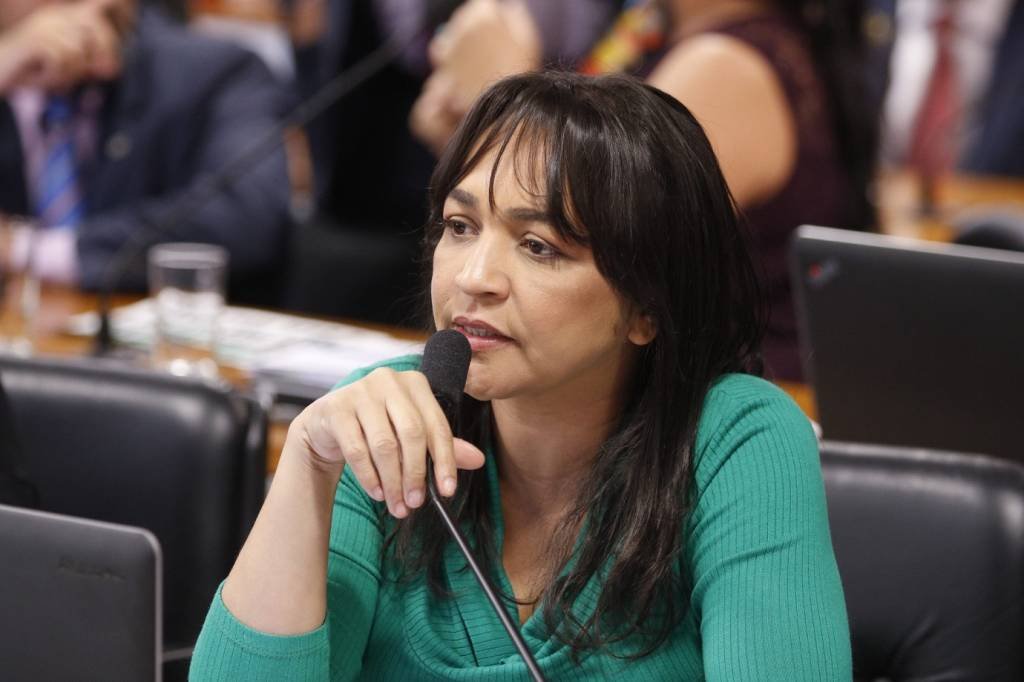 CPI do 8 de Janeiro: Líder do governo no Congresso diz que Eliziane Gama deve ser a relatora