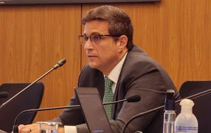 Imagem referente à matéria: Campos Neto afirma que alta de juros não está no cenário base do Banco Central