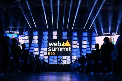 Imagem referente à notícia: Uma visão de IA mais madura deve dar o tom do Web Summit Rio em 2024