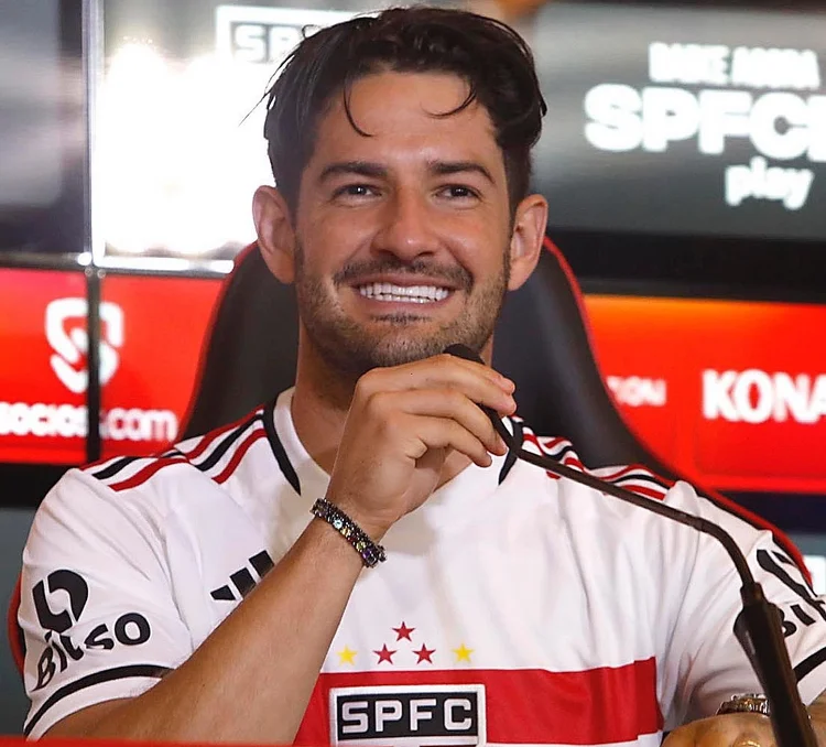 Alexandre Pato: jogador retorna ao tricolor paulista com a camisa 12 (Rubens Chiri / saopaulofc/Reprodução)