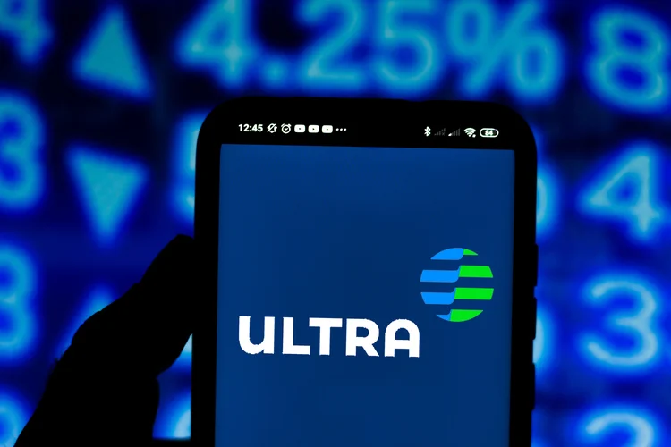 BRAZIL - 2020/08/19: In this photo illustration the Grupo Ultra (Ultrapar) logo seen displayed on a smartphone. (Photo Illustration by Rafael Henrique/SOPA Images/LightRocket via Getty Images) (Rafael Henrique/SOPA Images/LightRocket/Getty Images)