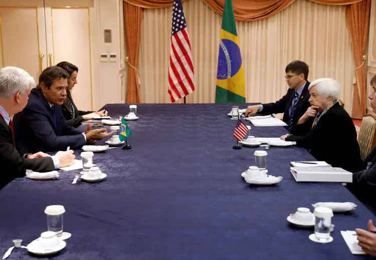 Haddad: ministro está participando de cúpula do G7. (ISSEI KATO/POOL/AFP/Getty Images)