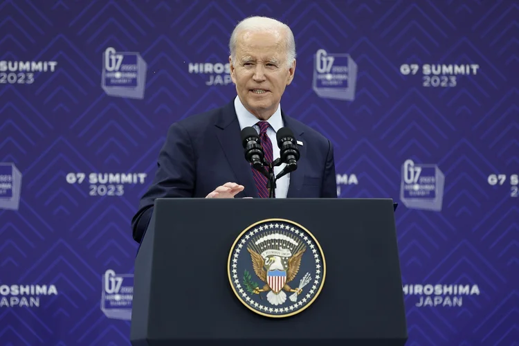 Biden classificou de "inaceitáveis", neste domingo, as propostas dos republicanos para elevar o limite de endividamento do país (Kiyoshi Ota - Pool/Getty Images)