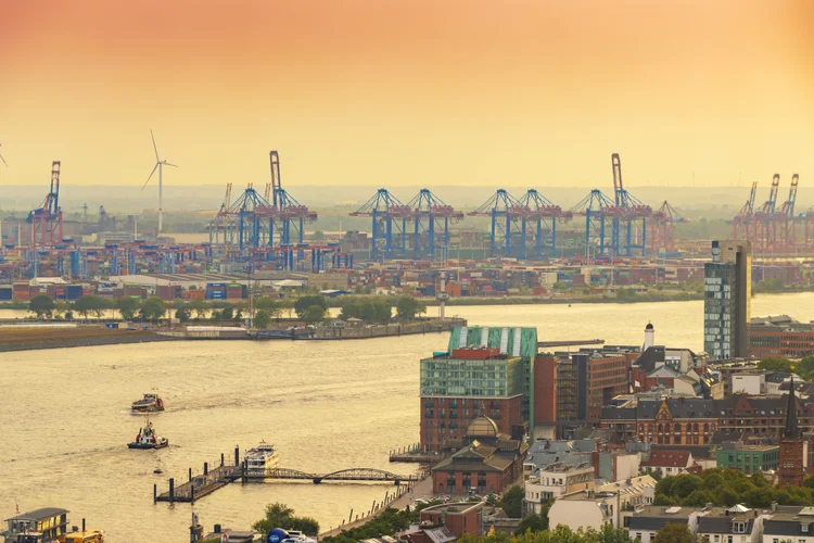 Porto de Hamburgo (foto de arquivo): China é o maior parceiro comercial tanto da Alemanha quanto do Porto de Hamburgo (Westend61/Getty Images)