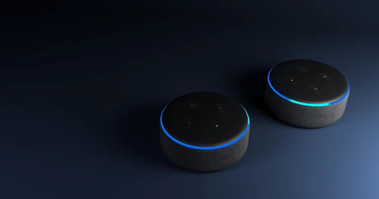 Segundo a Amazon, a caixinha faz parte da evolução das funcionalidades da inteligência artificial, que alimenta a Alexa (iStock/Getty Images)