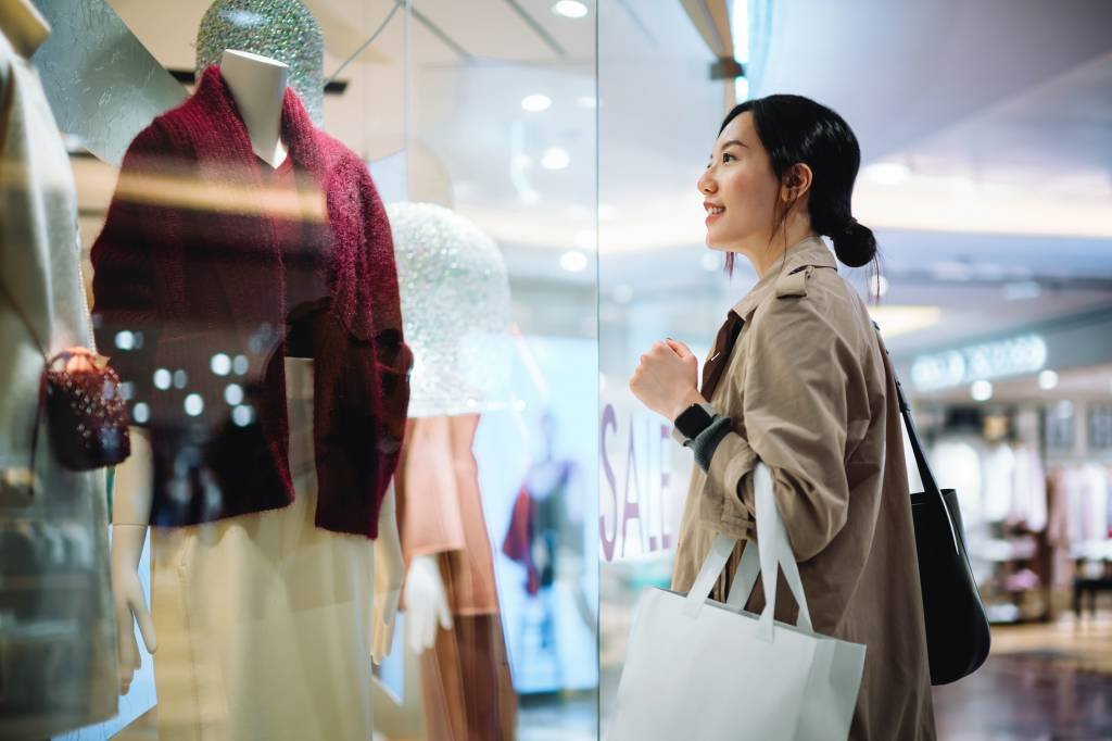 Chineses agora esbanjam mais com luxo em casa, e não no exterior