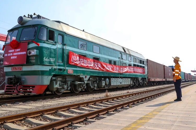 As frutas e legumes de exportação chinesa para a Ásia Central são principalmente maçãs e tomates (Zhu Jipeng/VCG/Getty Images)