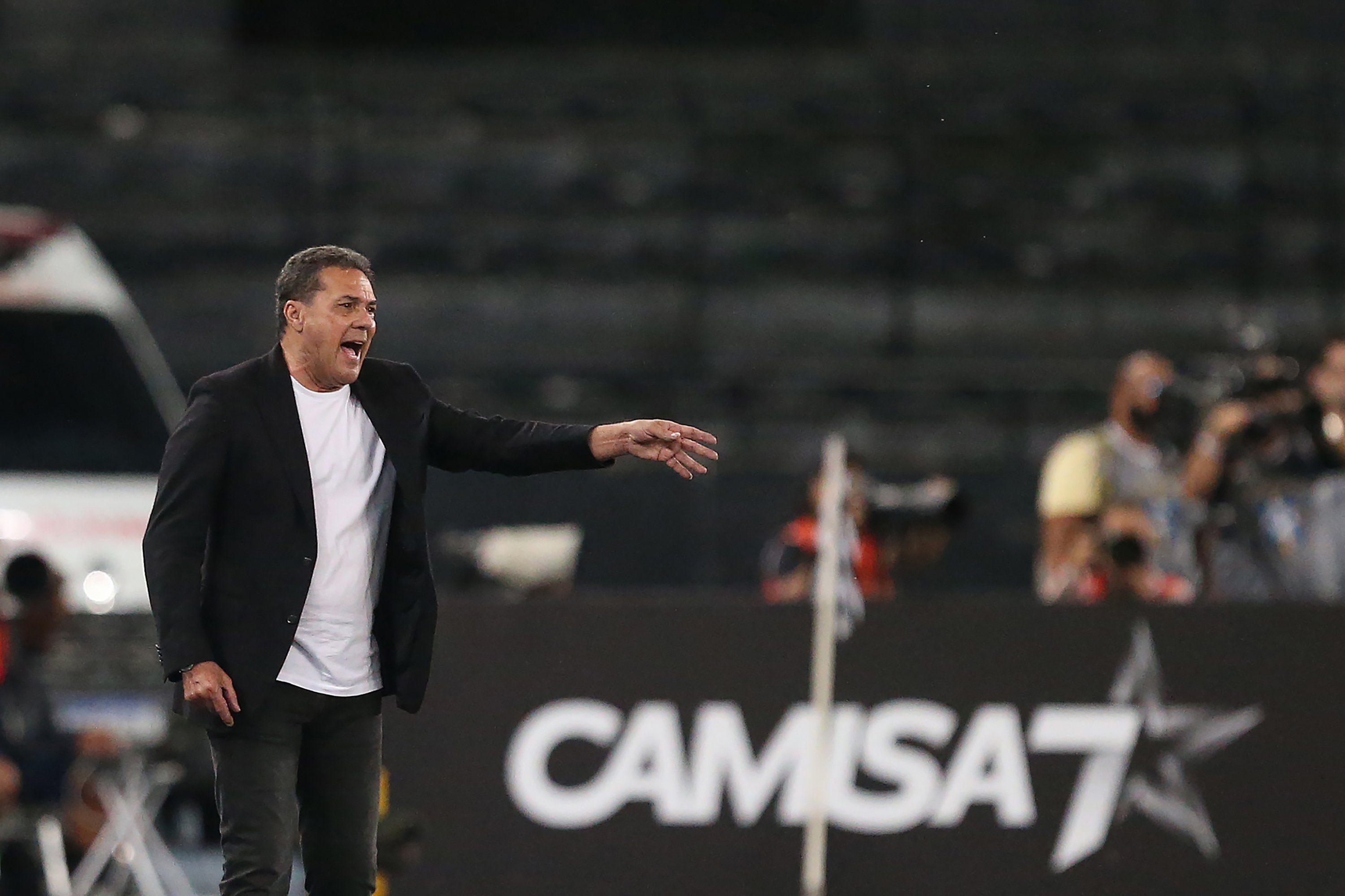 Vanderlei Luxemburgo deixa o comando do Corinthians