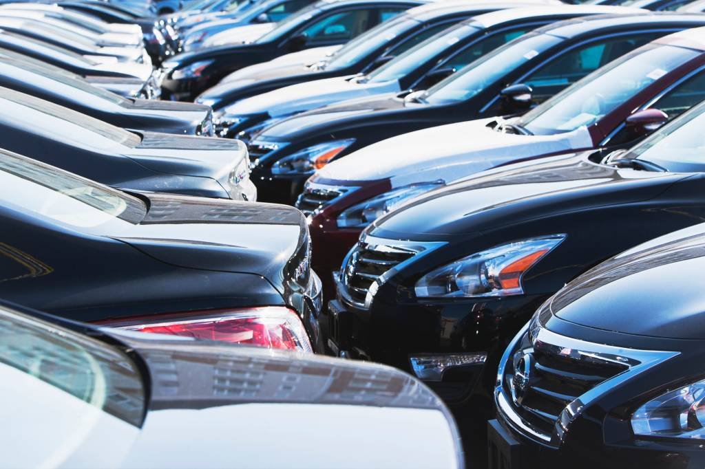 Anfavea projeta venda de até 300 mil veículos a mais em 2023