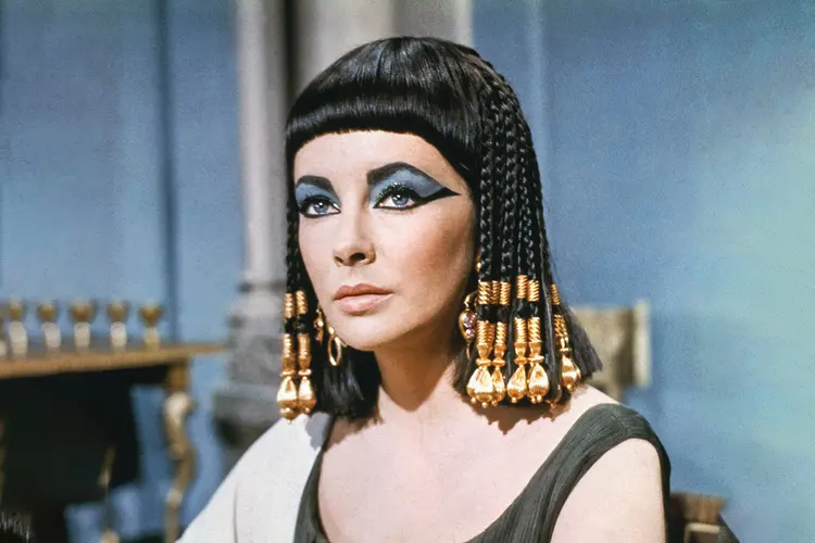 Elizabeth Taylor em Cleópatra (Silver Screen Collection//Getty Images)