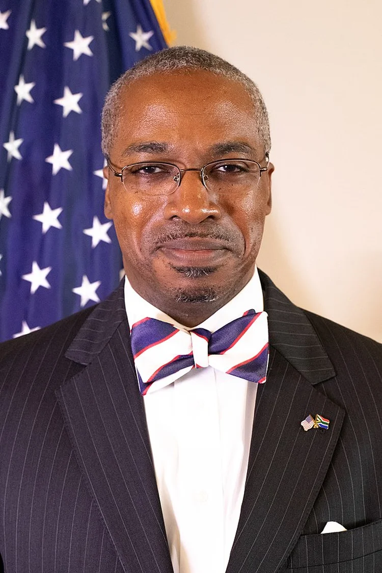 Ramaphosa estava na Cidade do Cabo respondendo a perguntas no Parlamento quando surgiram as notícias dos comentários de Brigety (United States Department of State/Wikimedia Commons)
