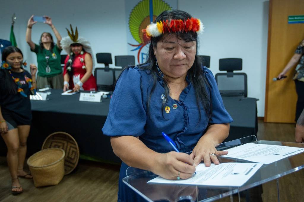 Presidente da Funai manda apurar compra de 19 toneladas de bisteca para indígenas na Amazônia