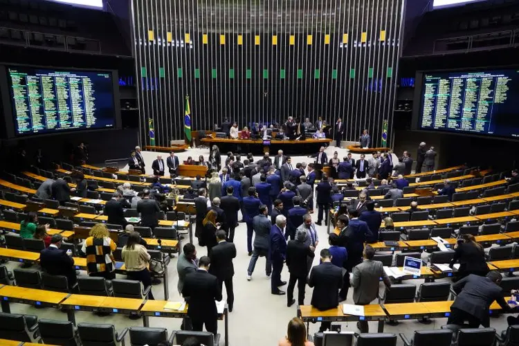 Câmara: votação do orçamento dividiu partido.  (Pablo Valadares/Agência Câmara)