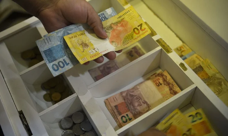 Para créditos do ativo permanente, a compensação será realizada em parcelas mensais ao longo do prazo remanescente de 48 meses. Mas para os demais casos, o prazo de compensação se estenderá por 20 anos (Marcello Casal/Agência Brasil)