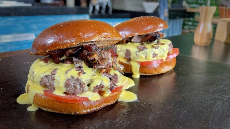 A receita ideal do cheesebacon: acompanhe nossas dicas (Churrasqueadas/Divulgação)