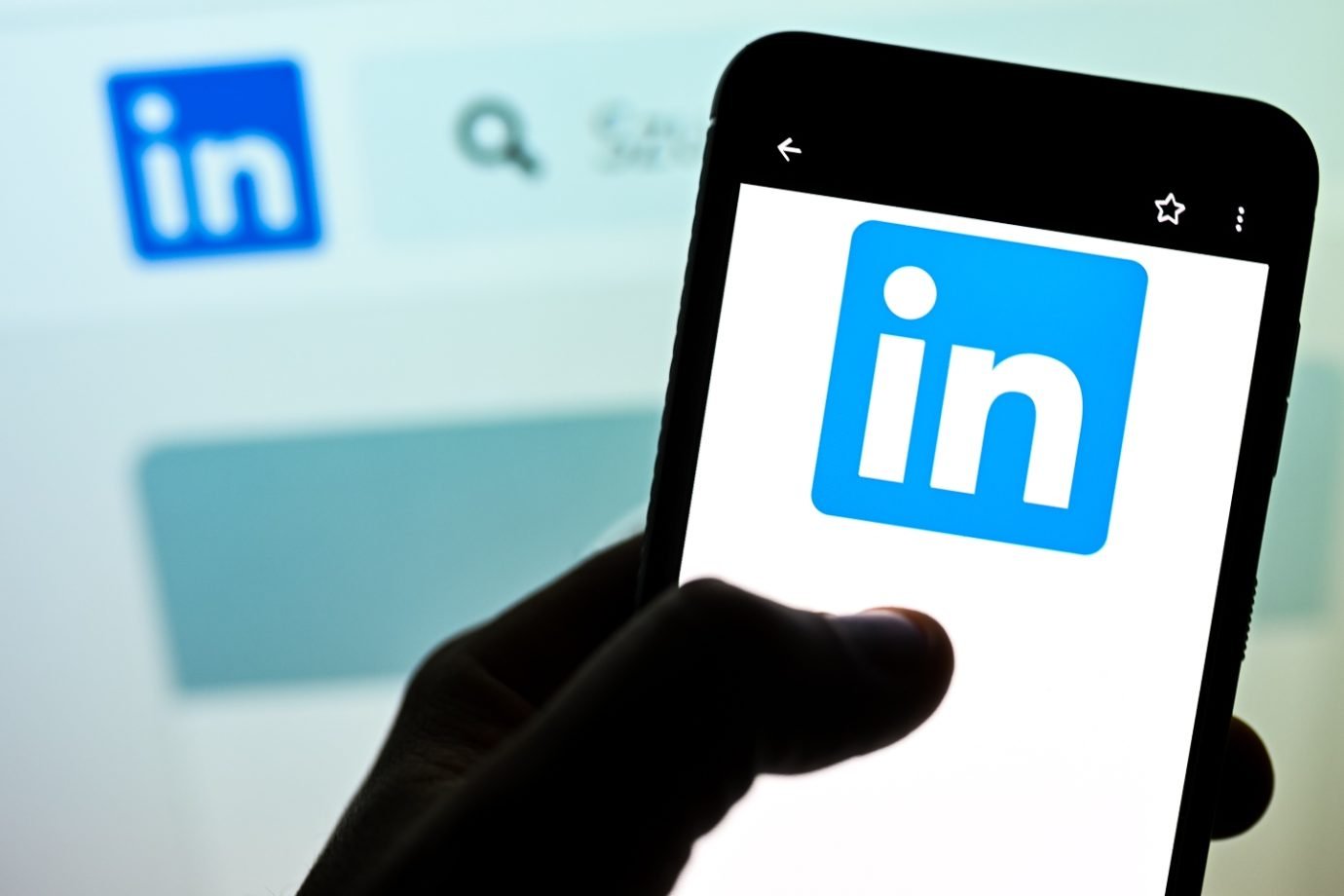 Como criar um currículo no LinkedIn