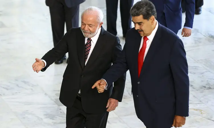Lula e Maduro: governo criticou abertamente a ditadura venezuelana (Marcelo Camargo/Agência Brasil)