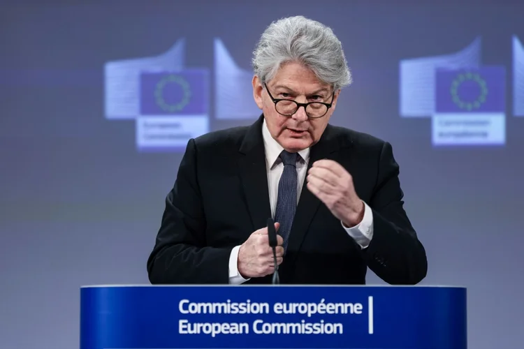 O plano prevê que, dos € 500 milhões, cerca de € 260 milhões (R$ 1,4 bilhão) venham do Fundo Europeu de Defesa (AFP/AFP Photo)